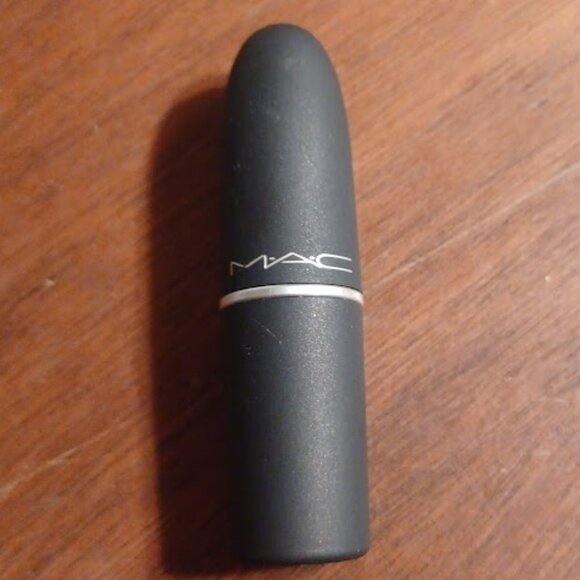 MAC Powder Kiss Lipstick Made in Italy 925 Marrakesh-Mere **NEW** No Box - Picture 1 of 3